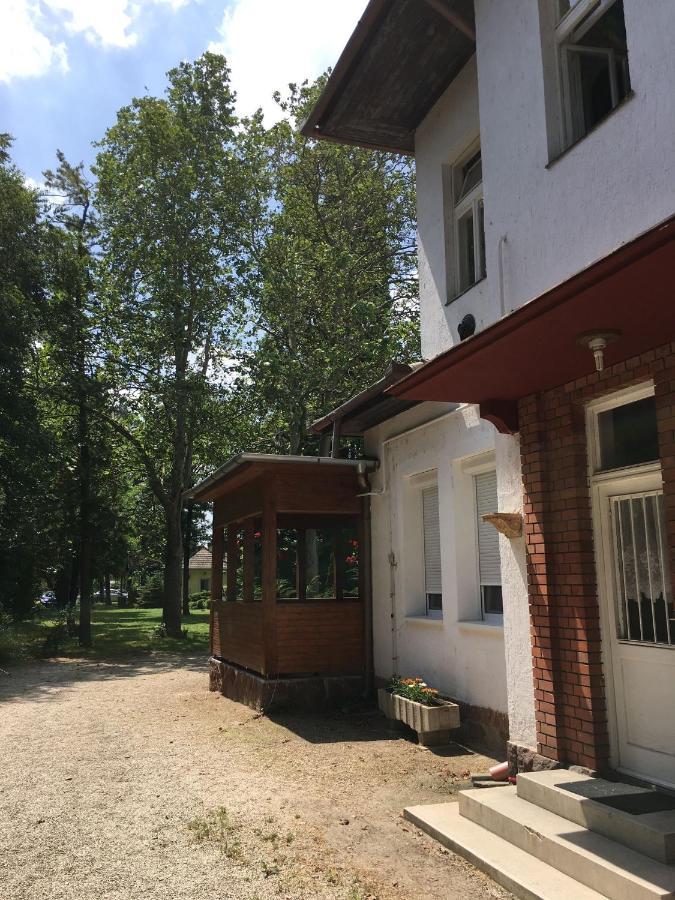 Honved N4. Apartman Balatonlelle Εξωτερικό φωτογραφία